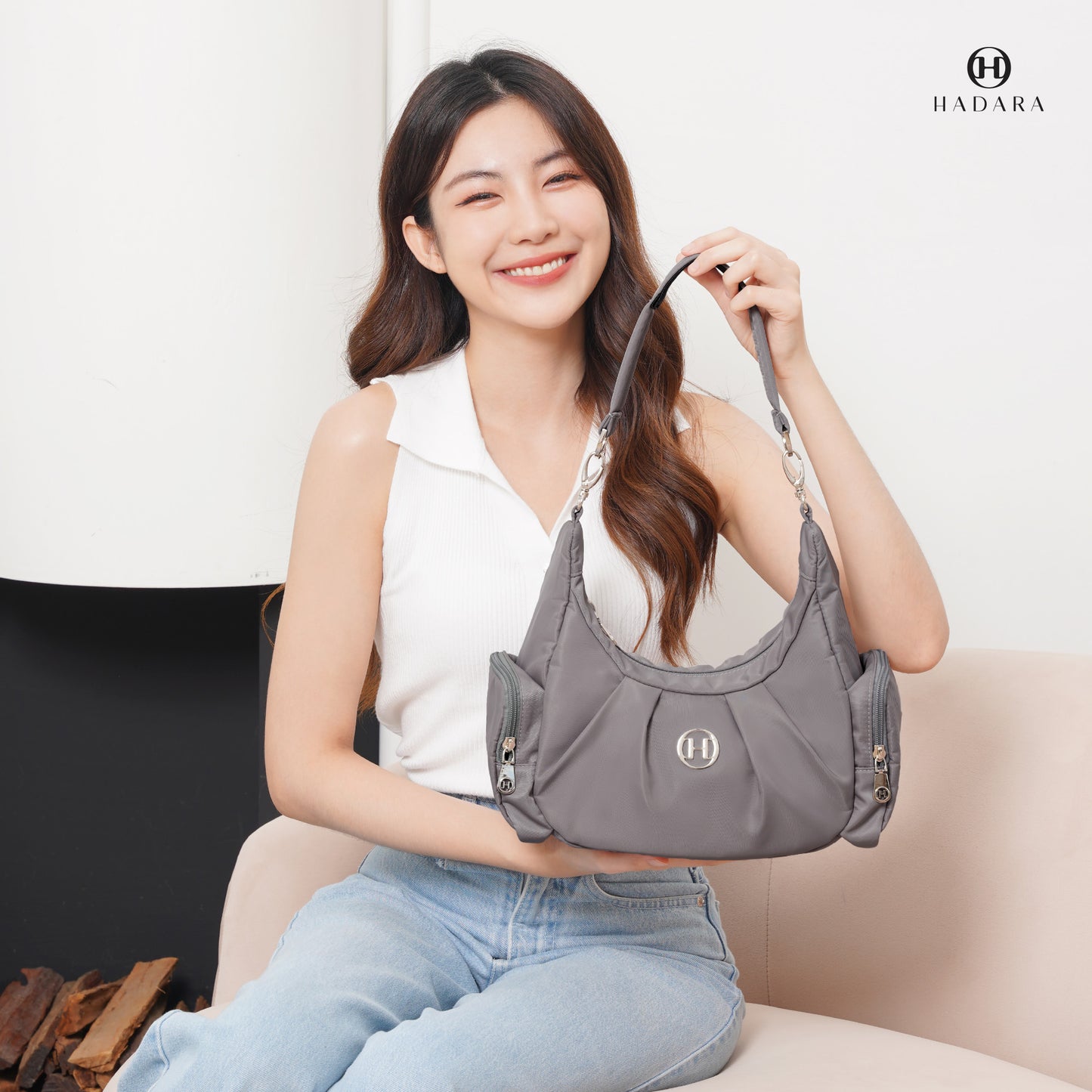 Classic 10: The Trendy "Dumpling Bag" with 13 Storage Compartments