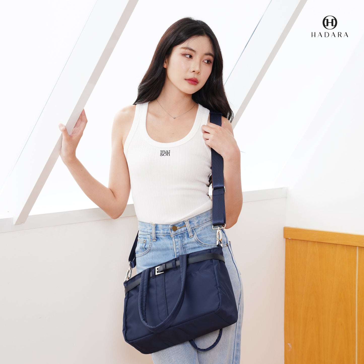 Classic No.100 carries the spirit of denim in every detail