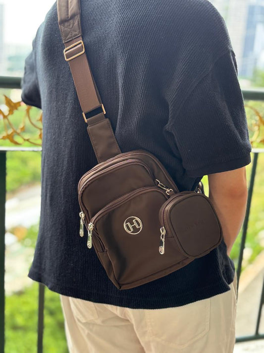Classic 61: Ukulele-Shaped Compact Bag Ready to Move with the Rhythm of Life